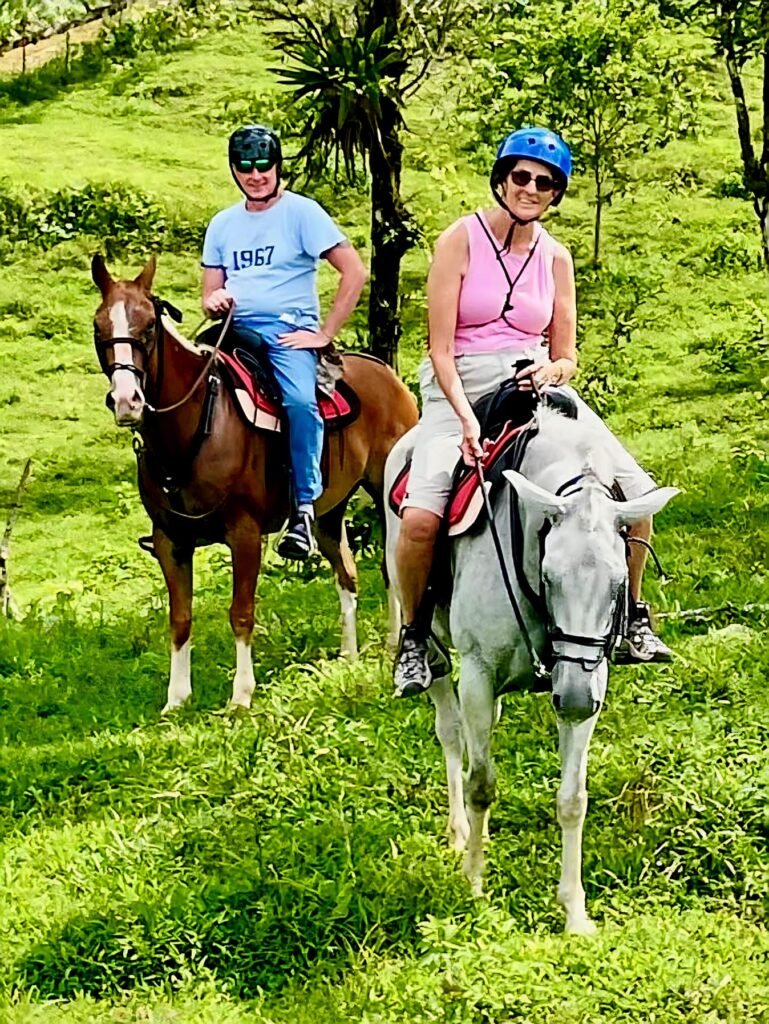 Rio Celeste tour on horseback next to Volcano Tenorio